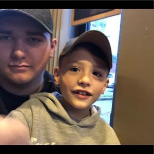 Meet your Posher, Dakota